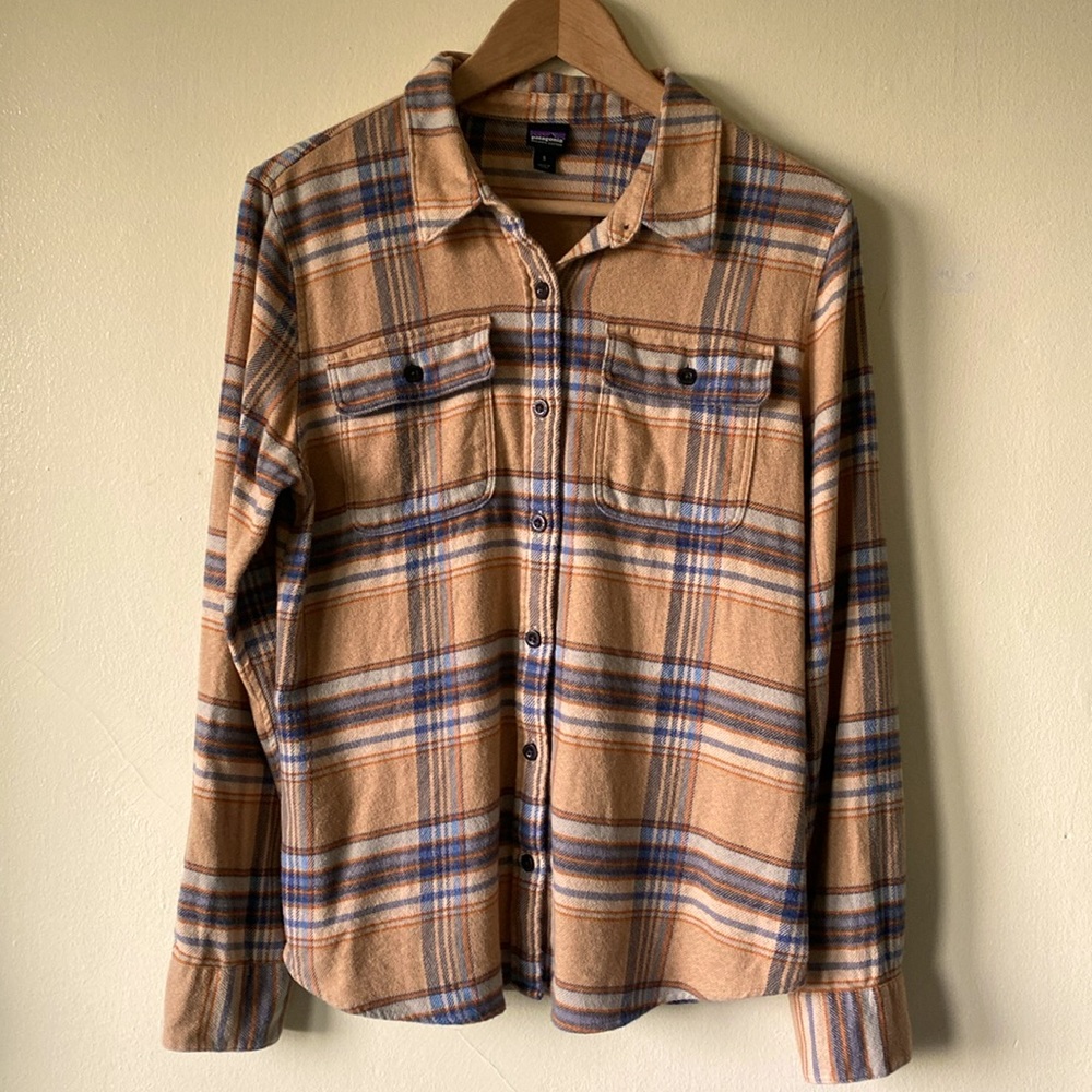 For @larboreal: Patagonia Women's Long-Sleeved Fjord Flannel Shirt Small